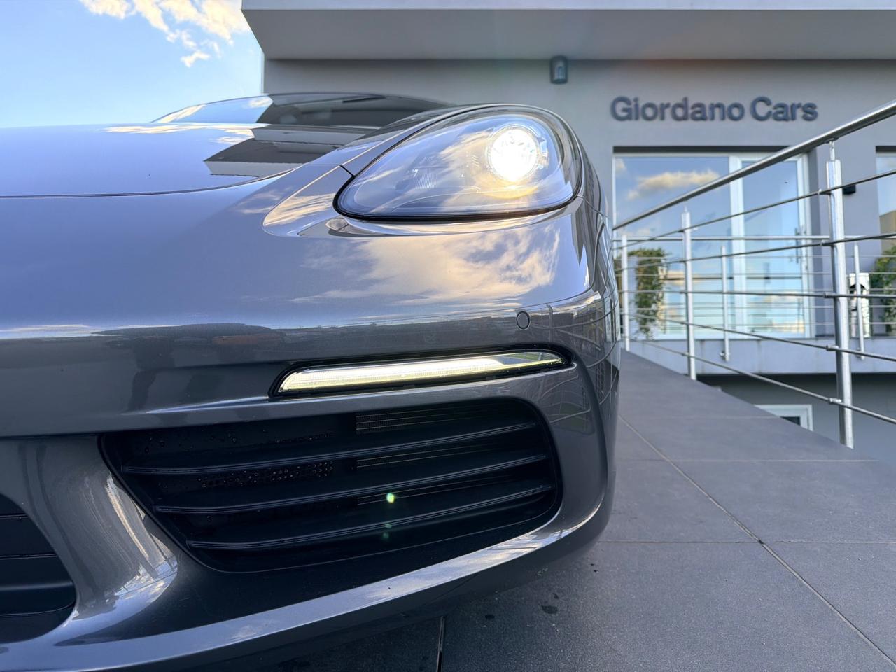 Porsche 718 Spyder Cayman 2.0 T 300cv 4.000km