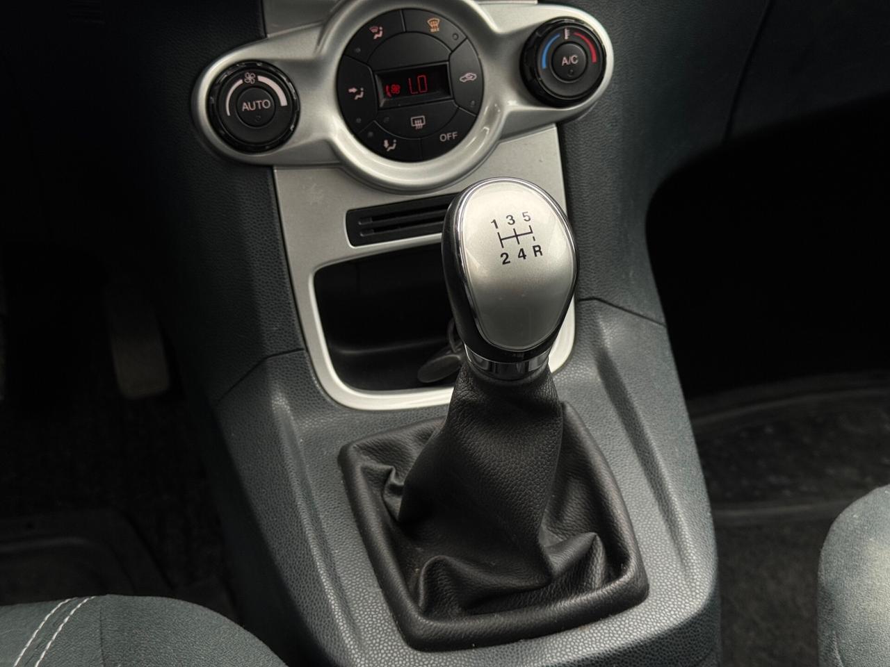 FORD FIESTA 1.2 – SOLO 71.700 KM NEOPATENTATI