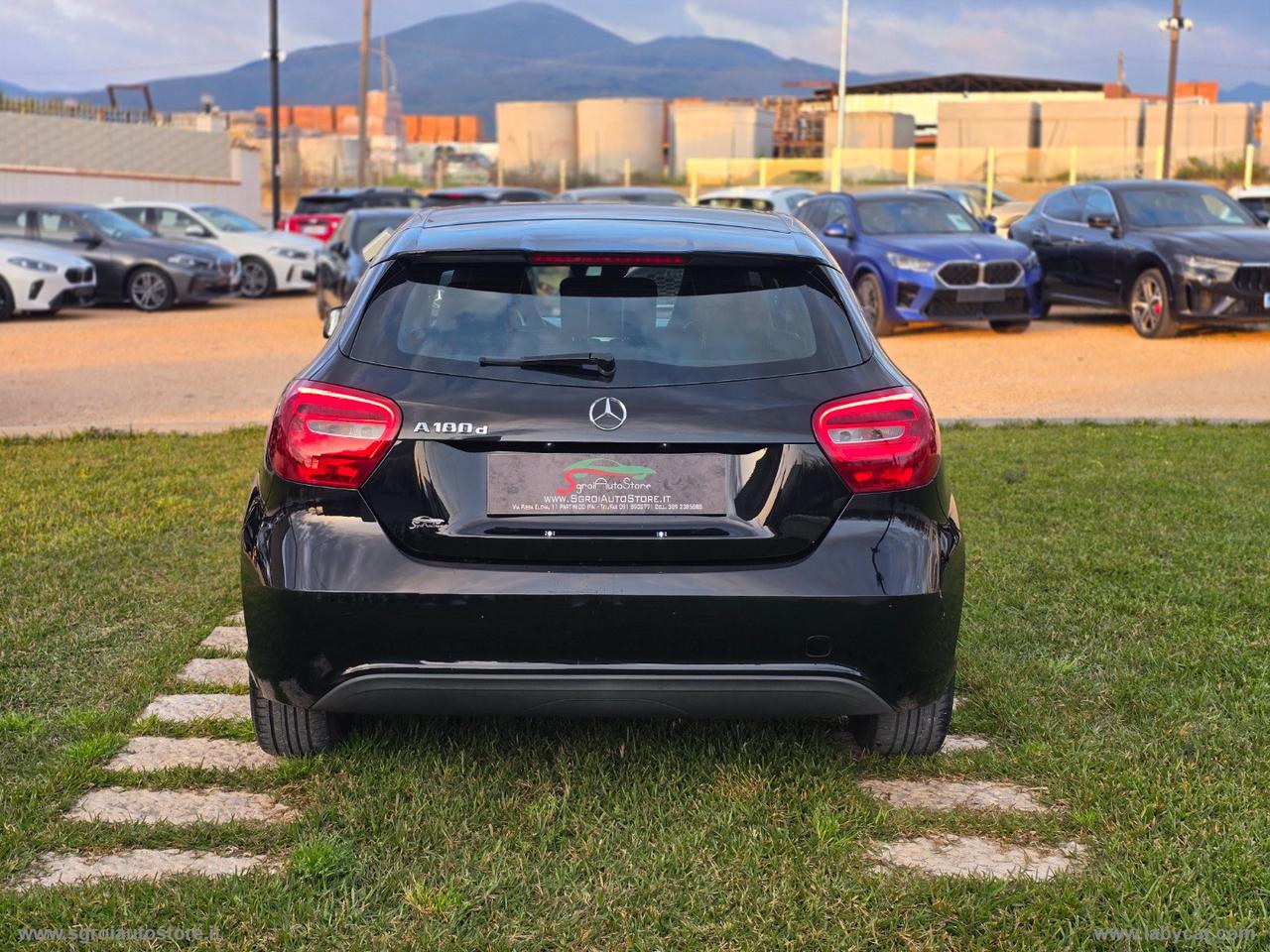 MERCEDES-BENZ A 180 d Sport