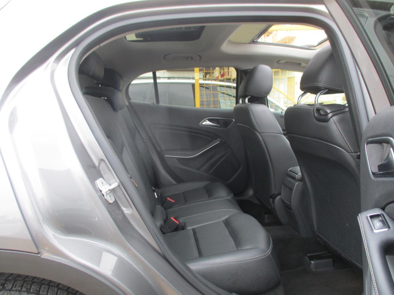 Mercedes-benz GLA 200 D 90..000 KM (NUOVA)