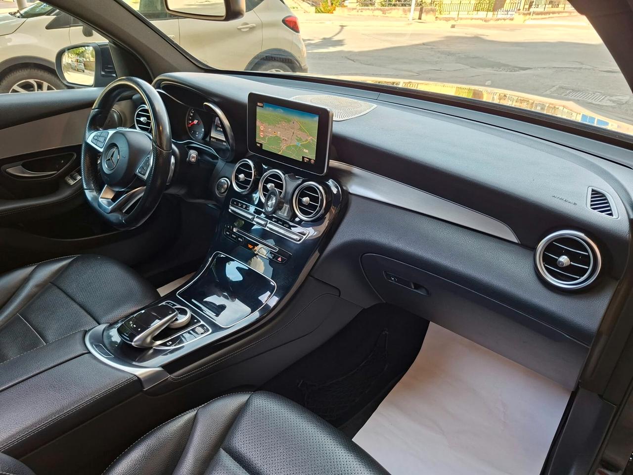 MERCEDES GLC 250d 4Matic 204cv Coupé Premium AMG