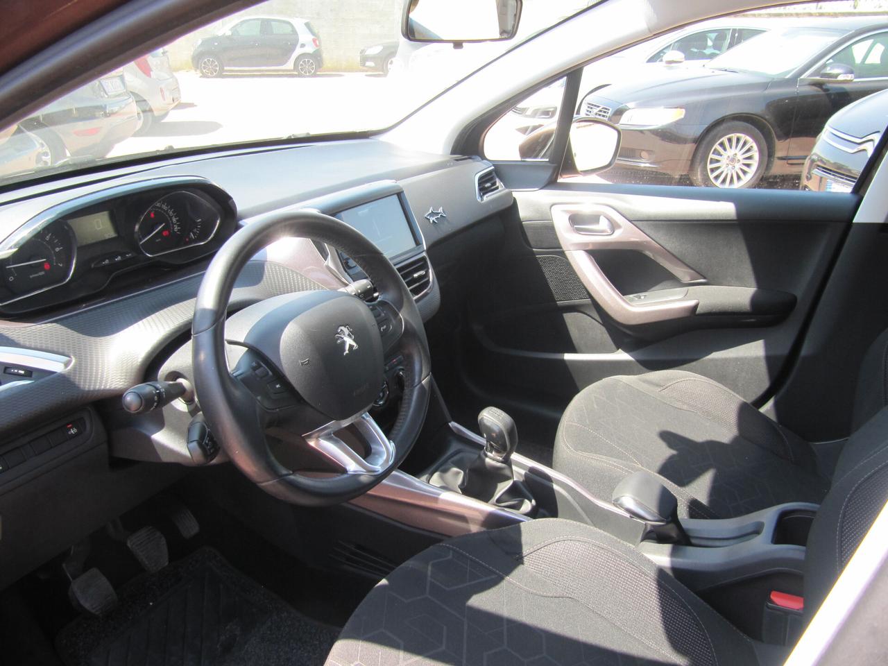Peugeot 2008 1.2 VTi 82CV Allure - benzina