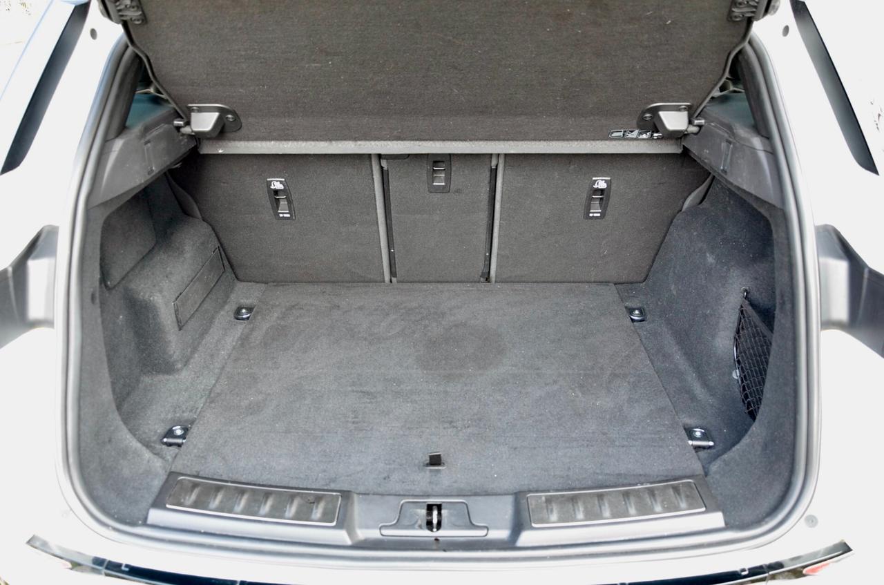 LAND ROVER RANGE ROVER EVOQUE 2.0d i4 MHEV R-DYNAMIC HSE AWD 150cv AUTO, UNICOPROPRIETARIO, PERFETTA, UFF ITALIANA, EURO 6D, NAVI, RETROCAMERA, 20", PERMUTE