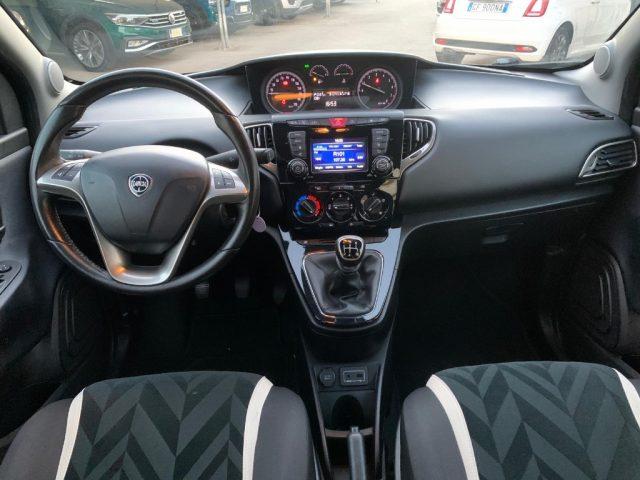 LANCIA Ypsilon 1.2 69 CV 5 porte Gold