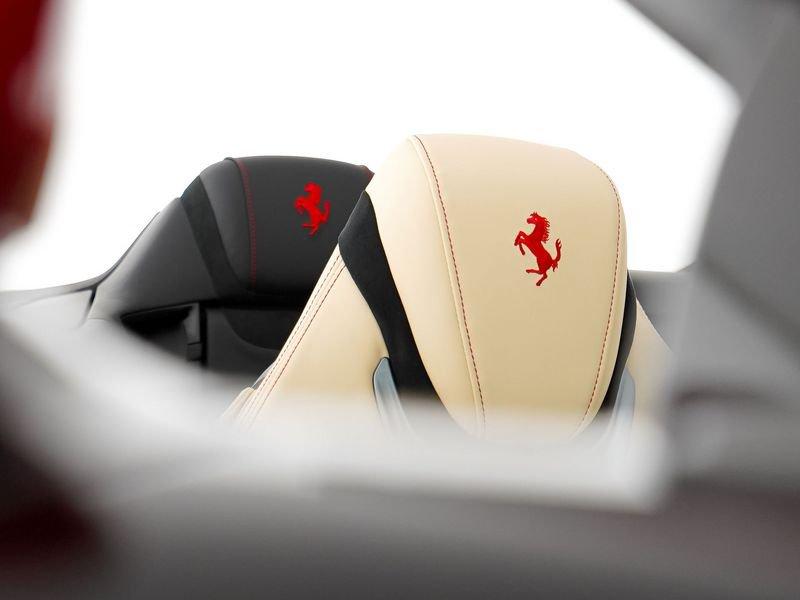 Ferrari Roma Spider Roma Spider 3.9 F1 dct