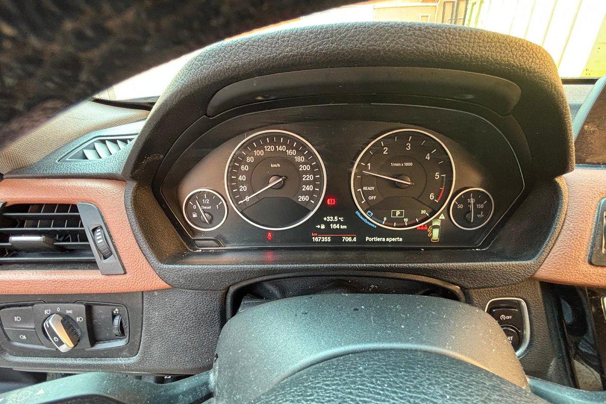 BMW 320d xDrive Touring Luxury