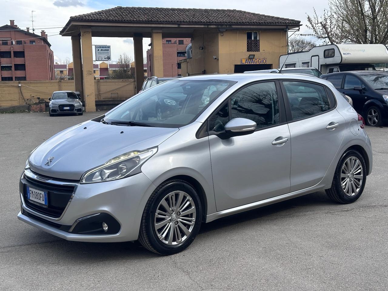 Peugeot 208 PureTech 82 5 porte Allure solo 103mila km