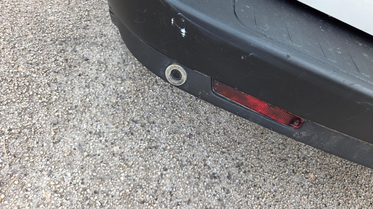 Fiat Doblo 1.6 MJT 120CV PL-TA 3 posti Maxi XL Gancio traino