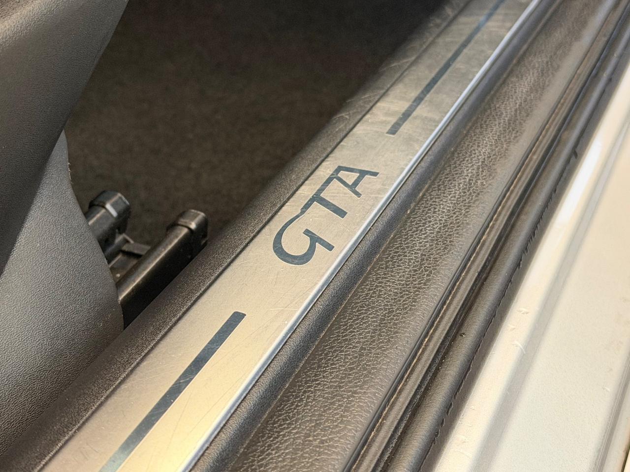 Alfa Romeo 147 3.2i V6 24V cat Selespeed 3 porte GTA