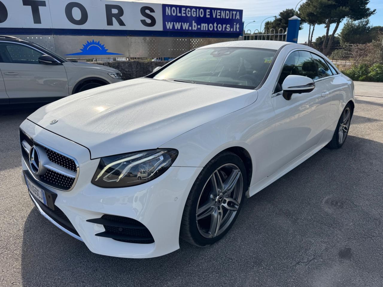 MERCEDES E 220 D COUPE PREMIUM