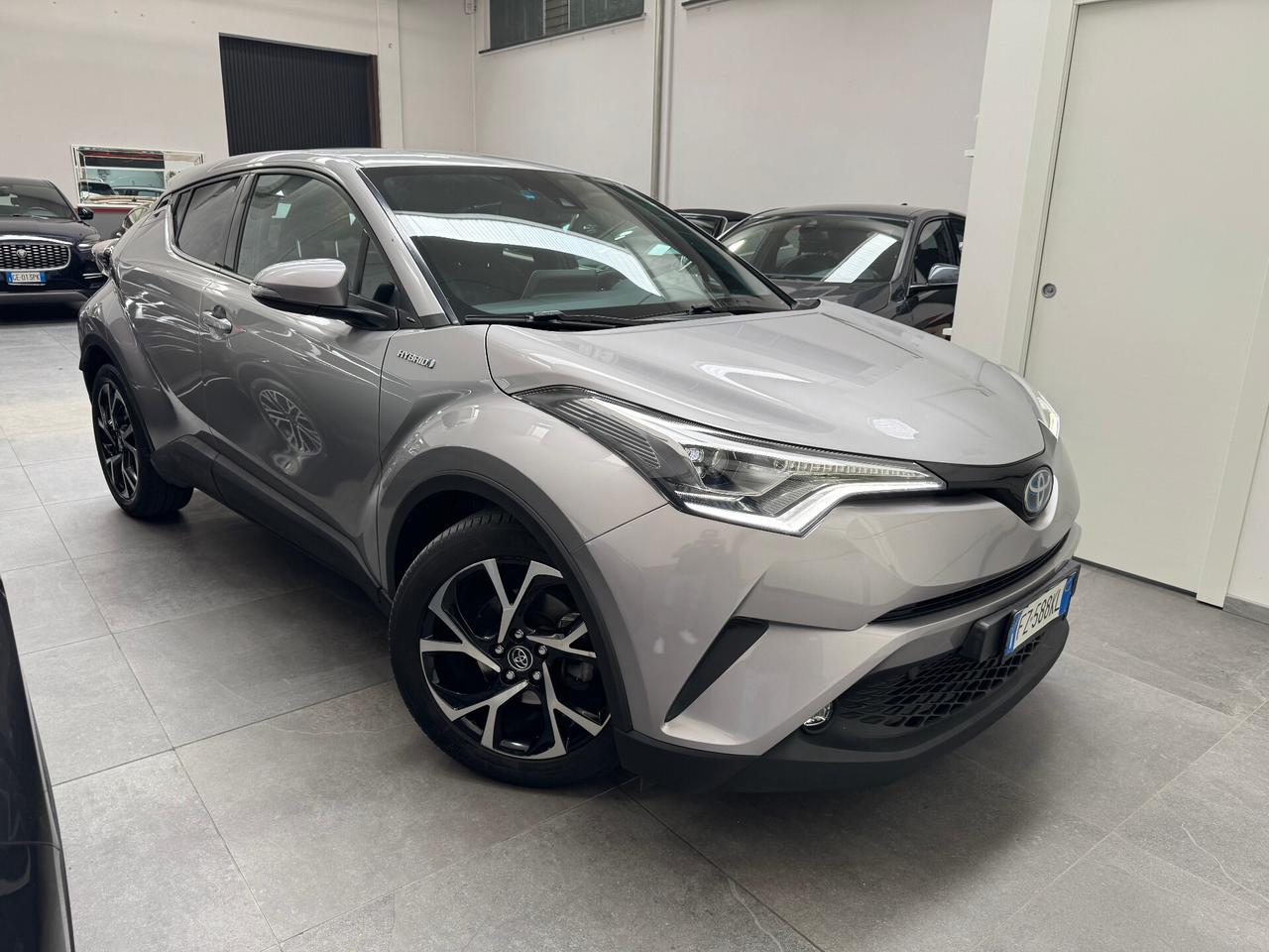 Toyota C-HR 1.8 Hybrid E-CVT Trend