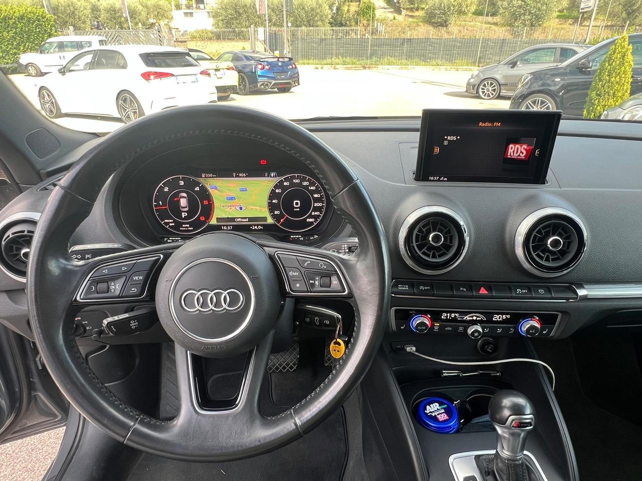 Audi A3 SPB 2.0 TDI S tronic S-LINE