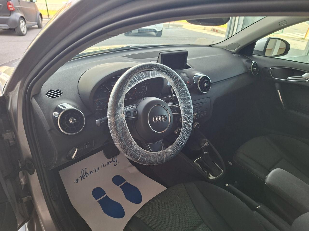 A1 Sportback 1.4 tfsi Ambition 122cv s-tronic Neopatentati
