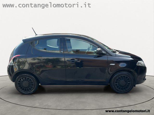 LANCIA Ypsilon 1.2 69 CV 5 porte S&S Black and Noir