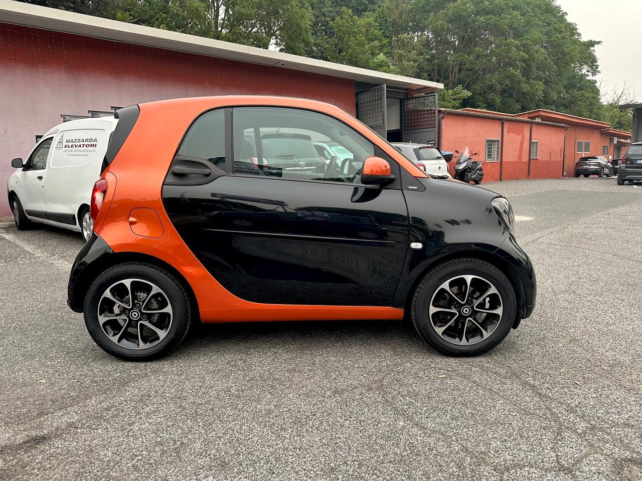 Smart ForTwo 70 1.0 twinamic Passion Tetto Cerchi Bluetooth Service Mercedes - Benz Permute e Rate