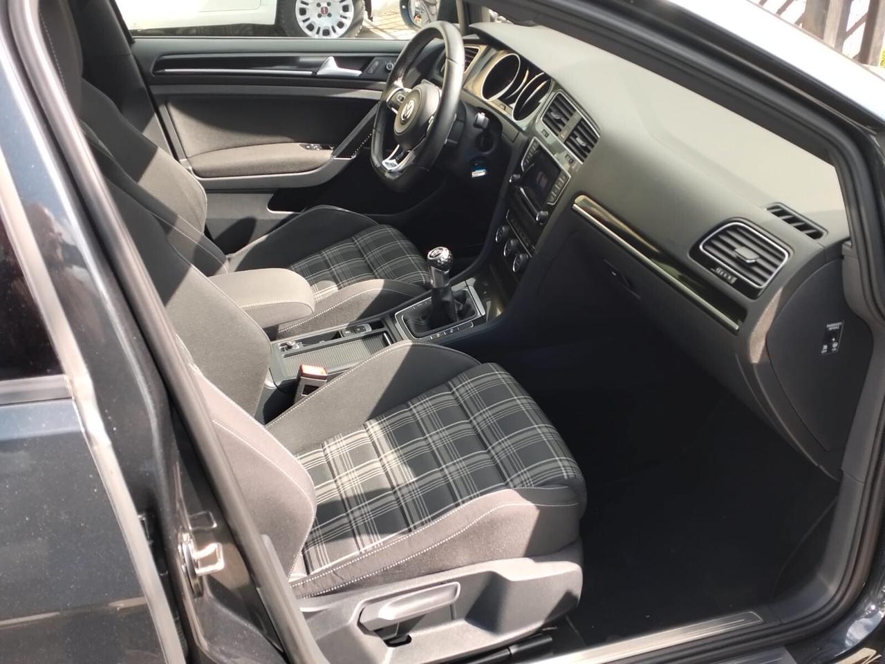 Volkswagen Golf Business GTD 2.0 TDI 5p. 4 Free BlueMotion Tech.