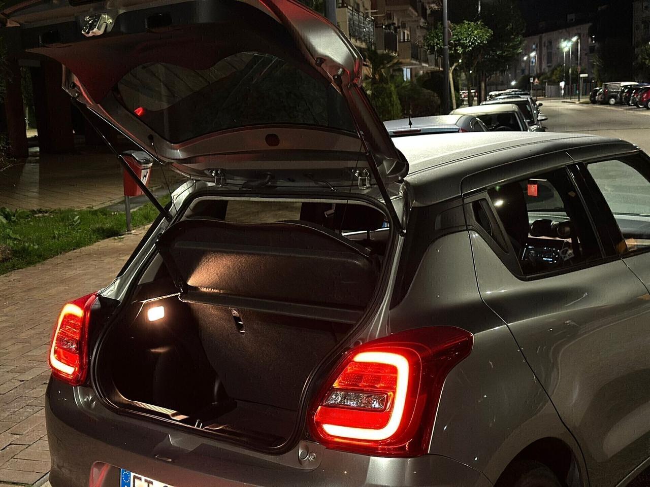 Suzuki Swift 1.2 Hybrid Top