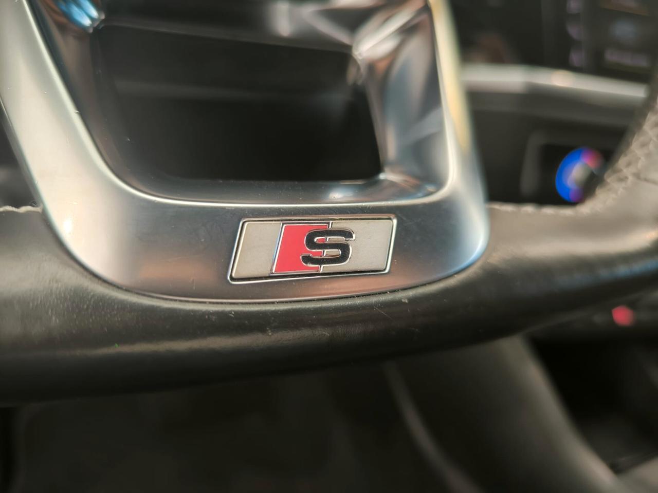Audi Q3 SPB 35 TDI S tronic S line edition Identity Black