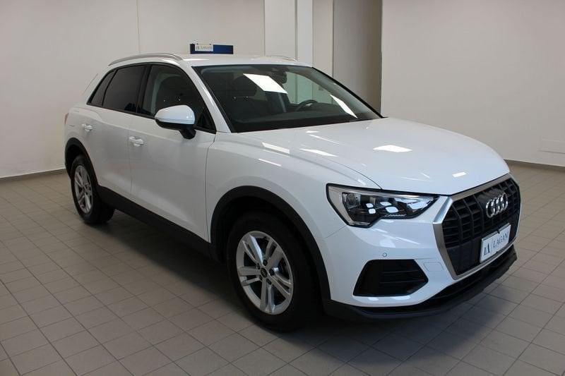 Audi Q3 35 TDI S tronic Business