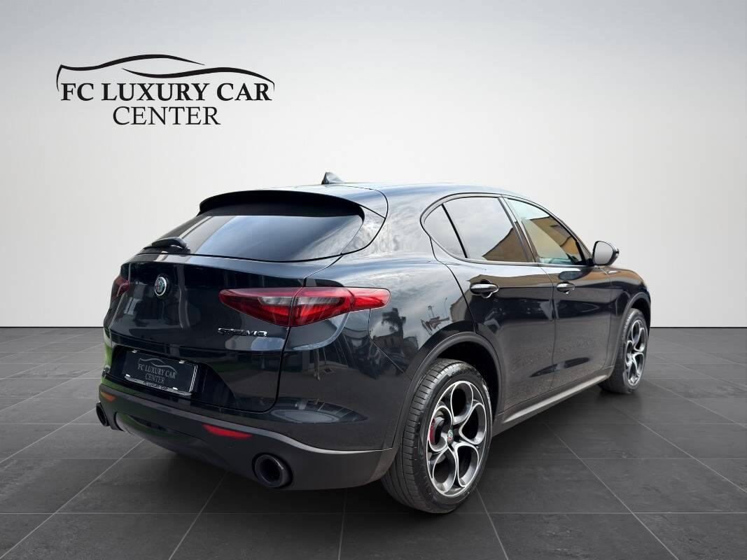Alfa Romeo Stelvio 2.2 t Business Q4 190cv auto my19