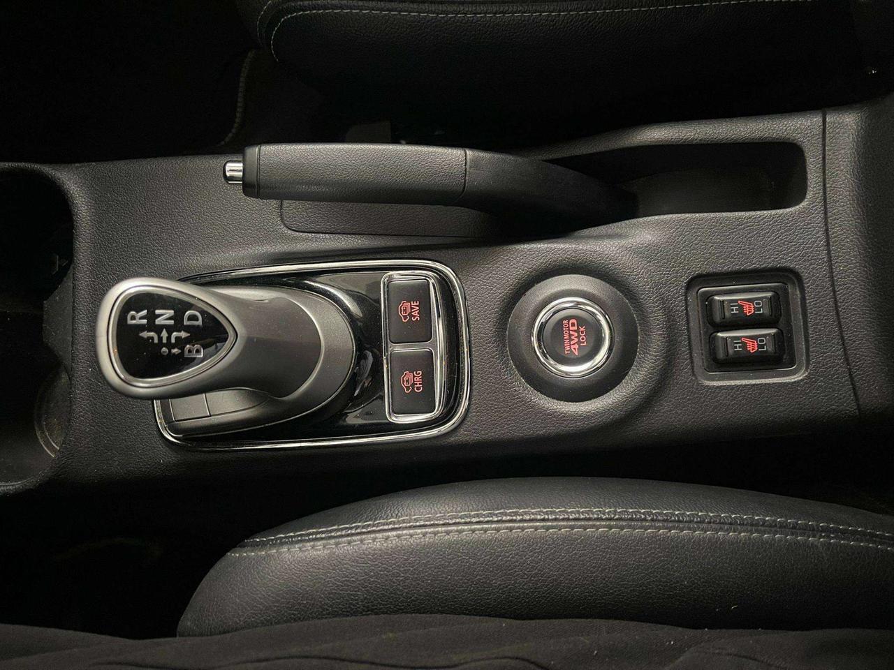 Mitsubishi Outlander plug in 2.0 204CV 4wd
