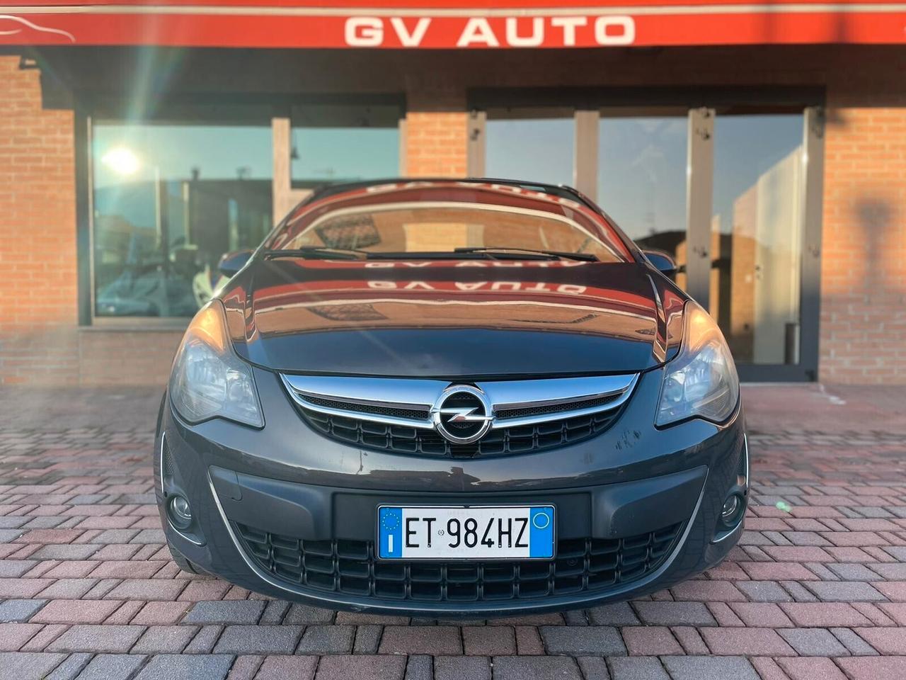 Opel Corsa 1.2 85CV 5 porte GPL !!! NEOPATENTATI !!!