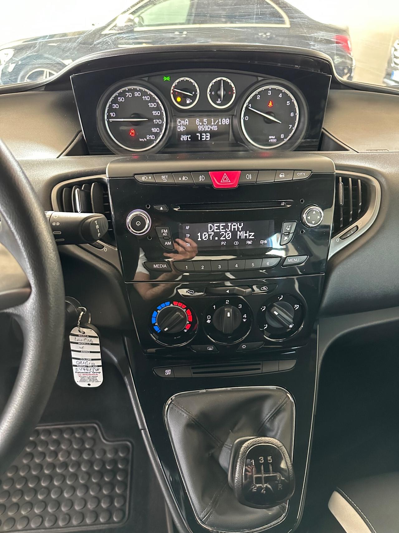 Lancia Ypsilon 1.2 69 CV 5 porte Gold