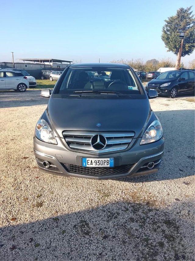 MERCEDES-BENZ B 180 CDI Premium