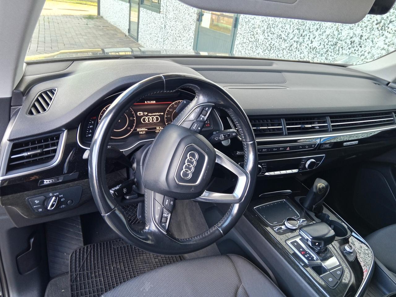 Audi Q7 3.0 TDI 272CV quattro tiptronic