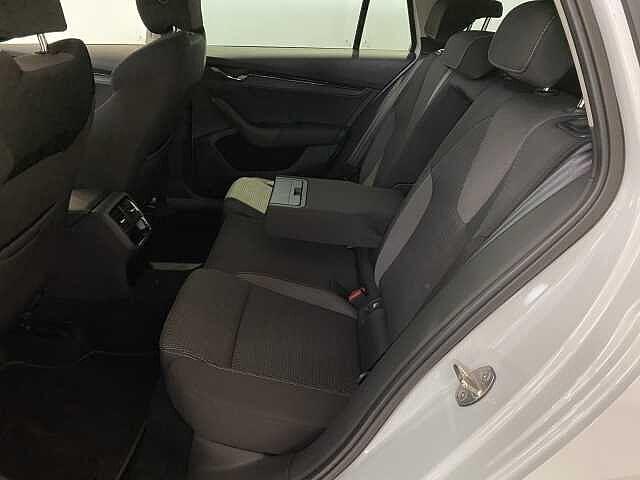 SKODA Octavia 1.5 e-TEC DSG Wagon Executive