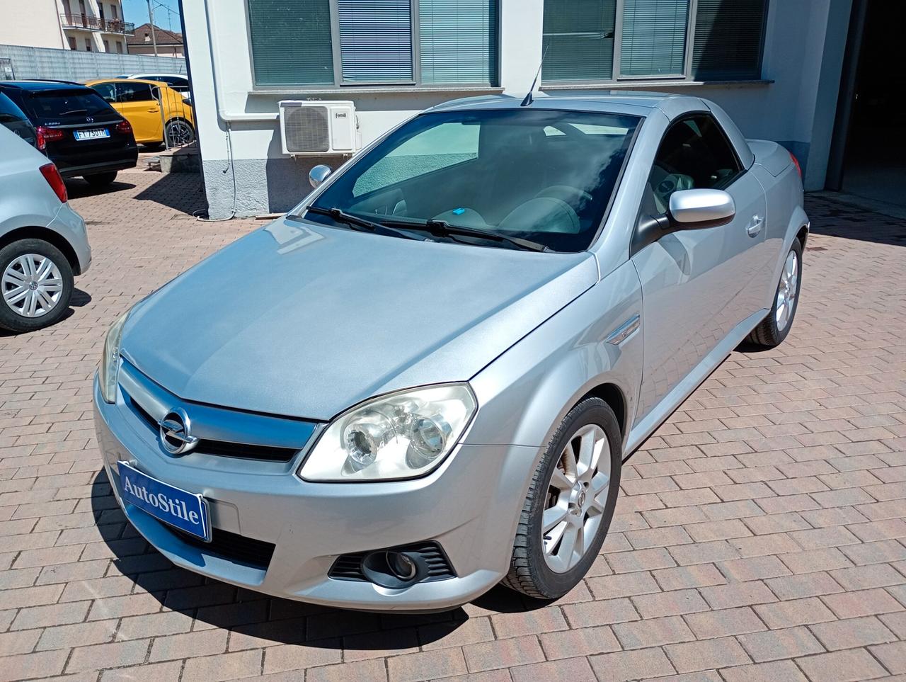 Opel Tigra TwinTop 1.4 16V Sport