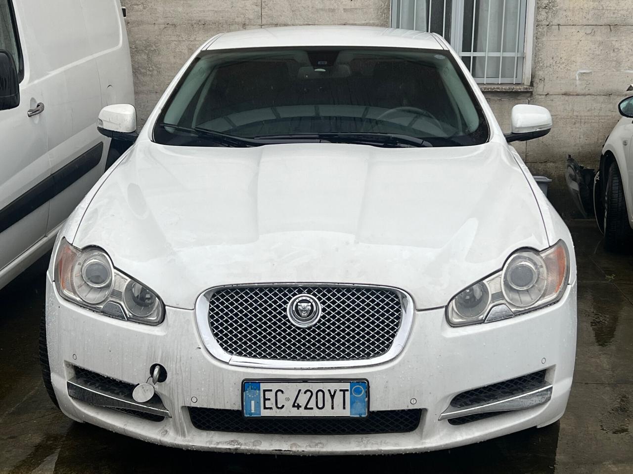 Jaguar XF 3.0 SOLO COMMERCIANTI NON MARCIANTE