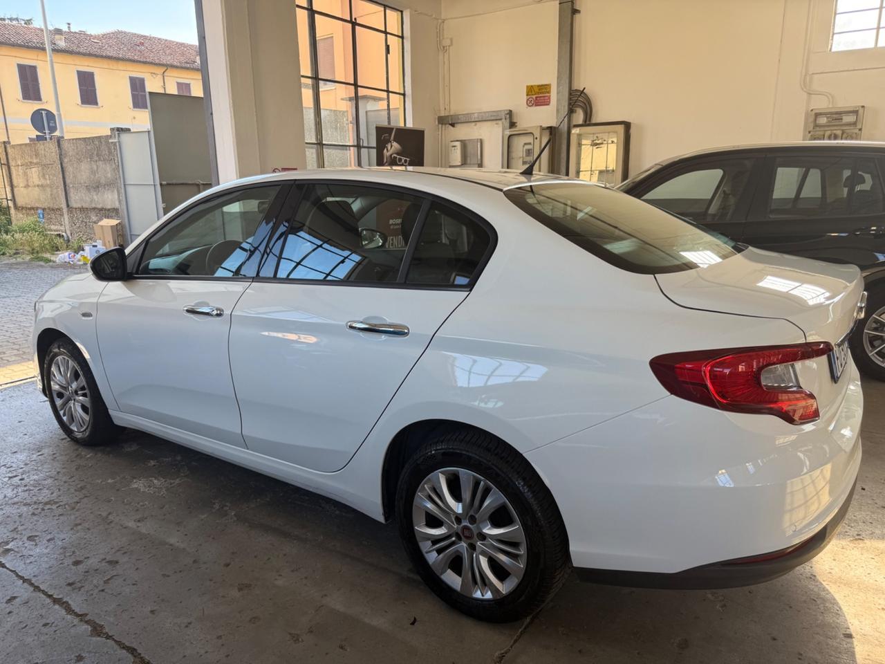 Fiat Tipo 1.4 4 porte Easy UNICOPROP DISTRIB E FRIZ NUOVE