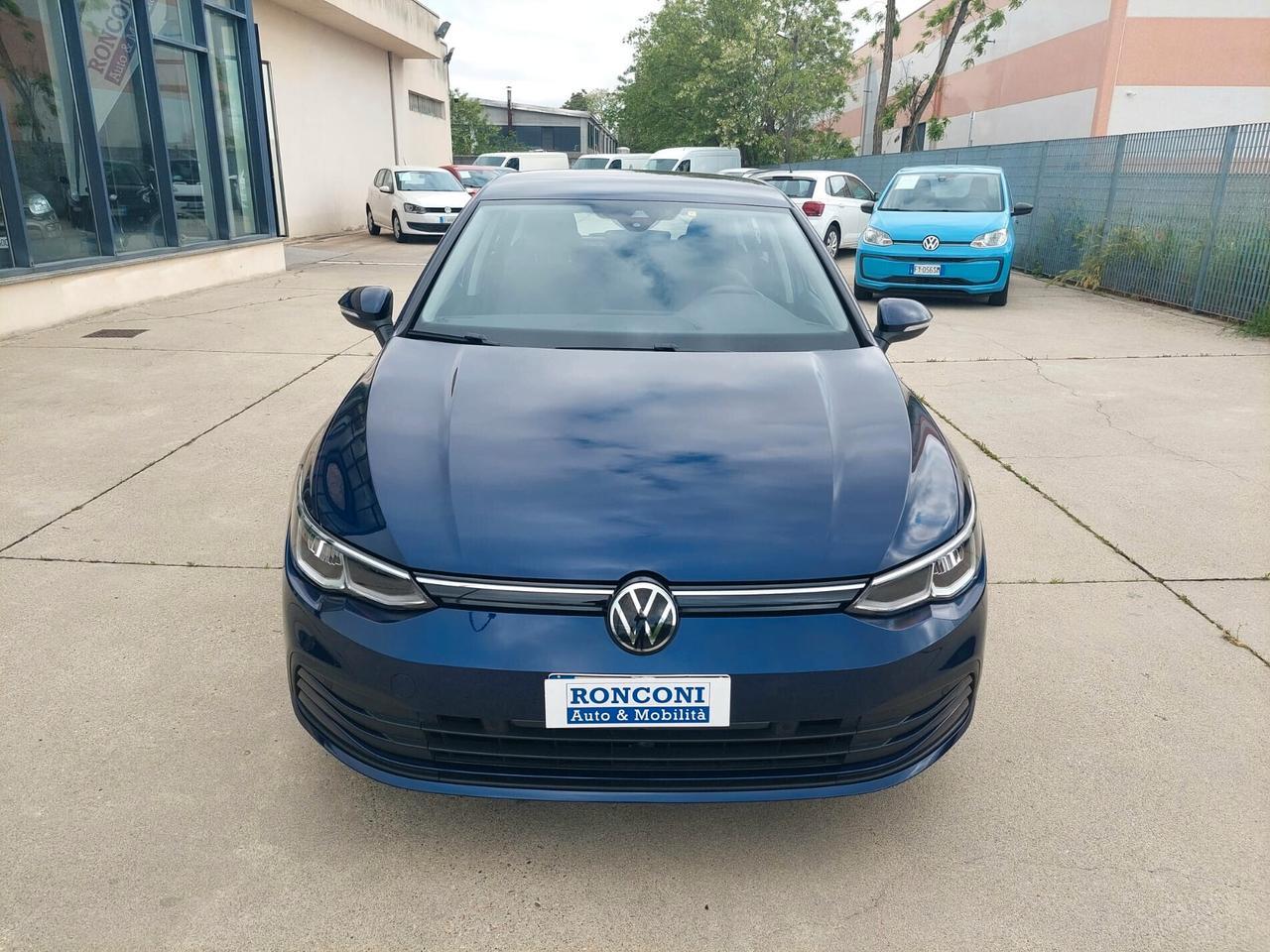 VOLKSWAGEN Golf 1.0 eTSI EVO DSG Life - 2023