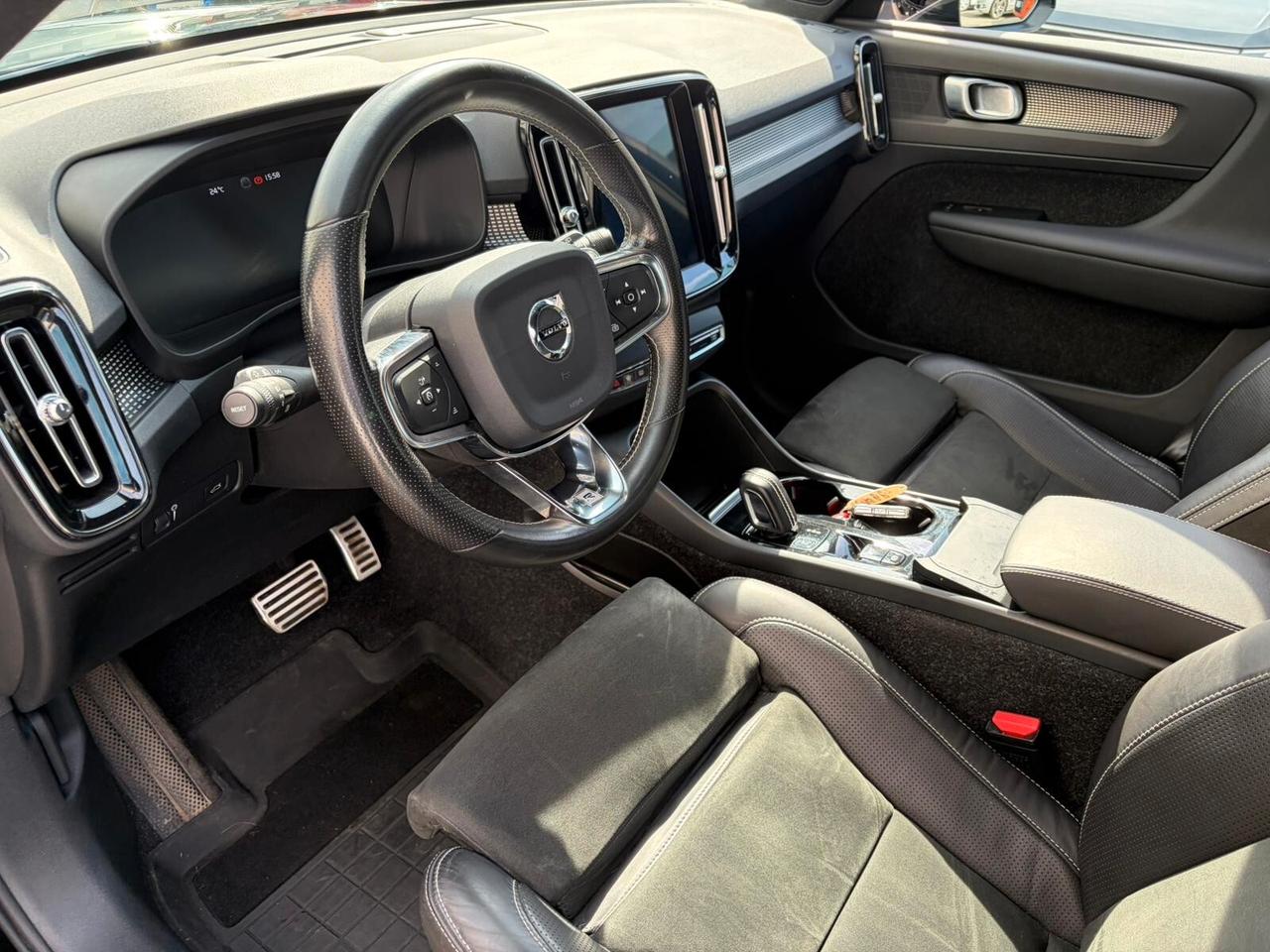 Volvo XC40 D3 Geartronic R-design*EURO6*NAVI