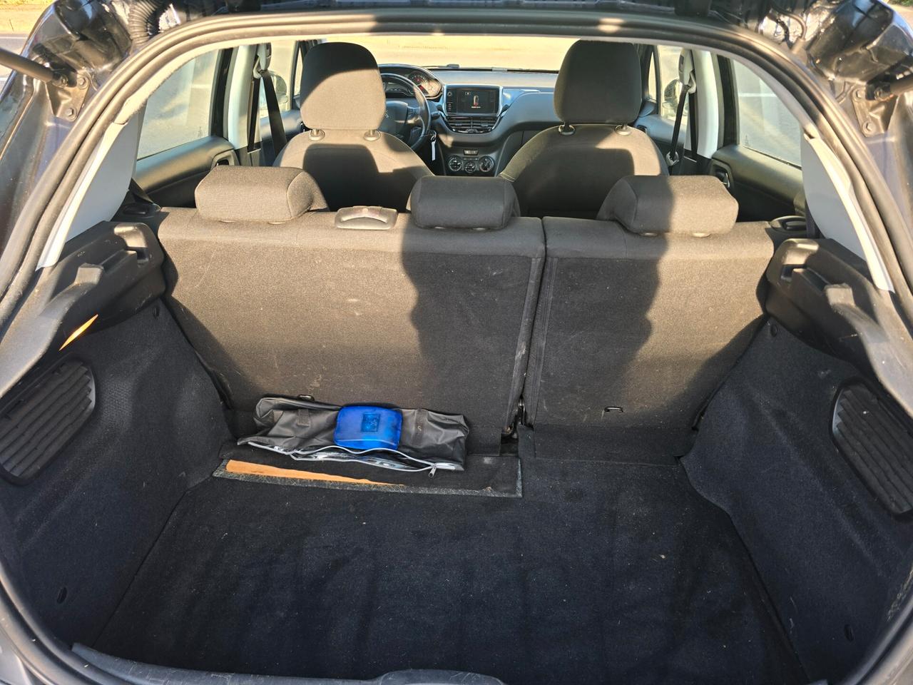 Peugeot 208 PureTech 82 5 porte Allure