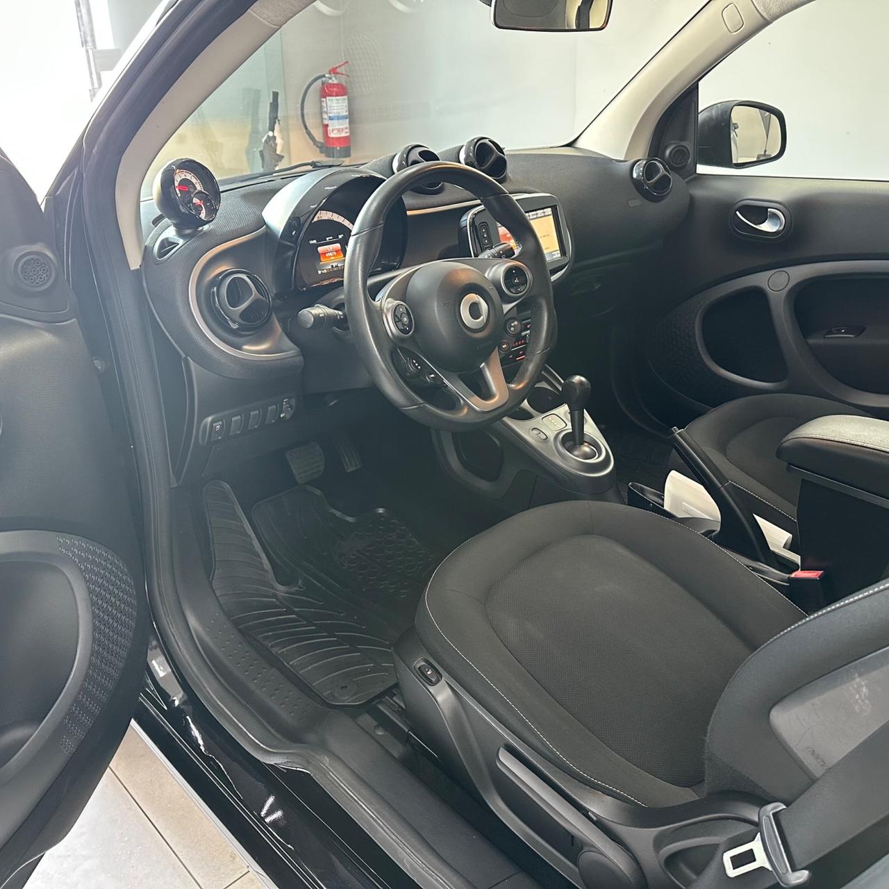 Smart ForTwo 1.0 twinamic Passion 71cv Automatica Bi-color
