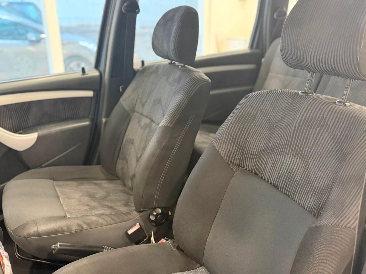 Dacia Logan MCV 1.6 GPL 5 posti Lauréate