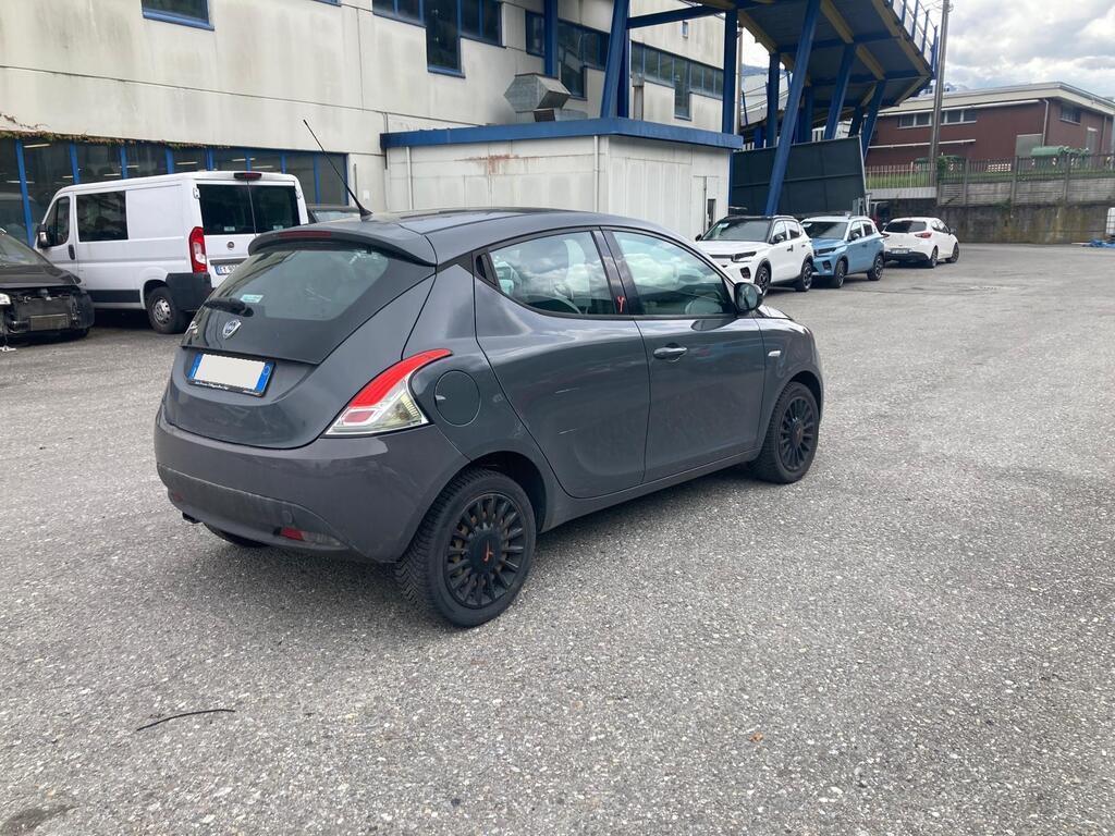 Lancia Ypsilon 1.2 8v Gold c/CL ecochic Gpl 69cv