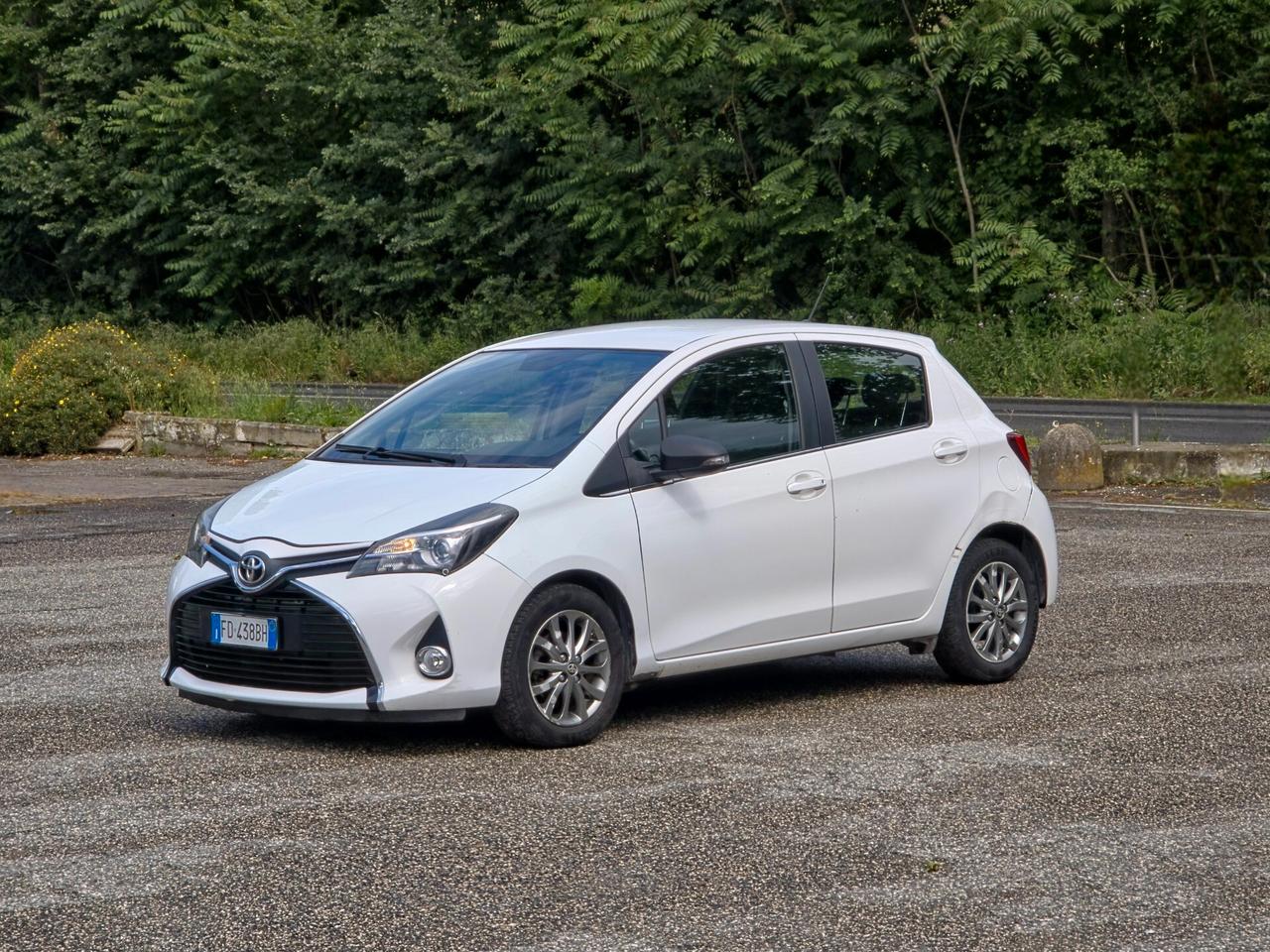 Toyota Yaris 1.0 5 porte Lounge CV-69 2016-E6B Manuale NEO