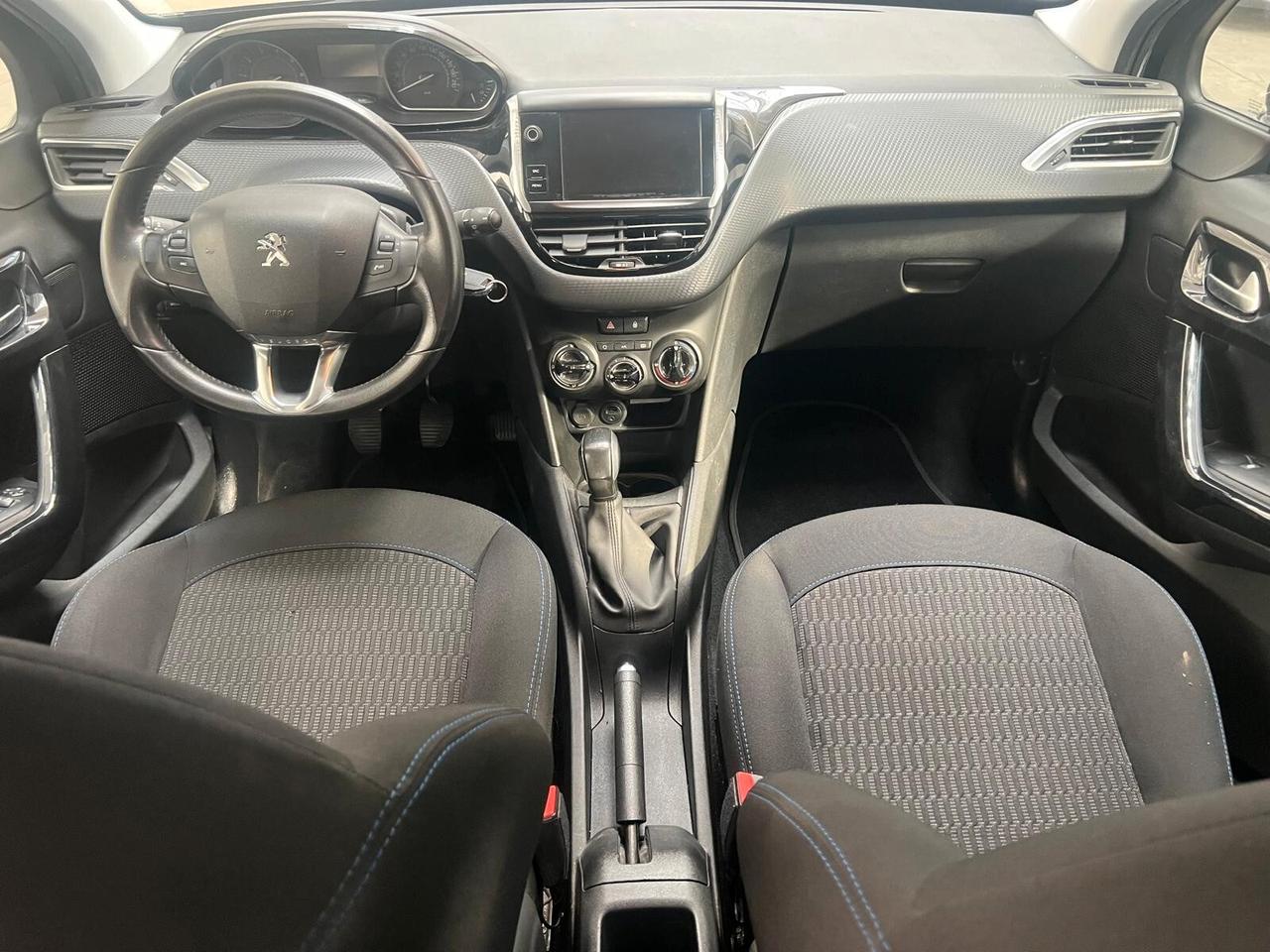 Peugeot 208 PureTech 82 5 porte Allure NEOPATENTATI