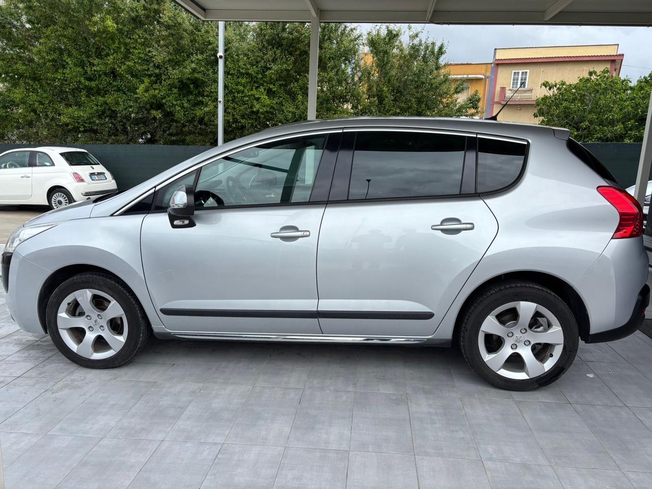 Peugeot 3008 1.6 HDi 115CV Business