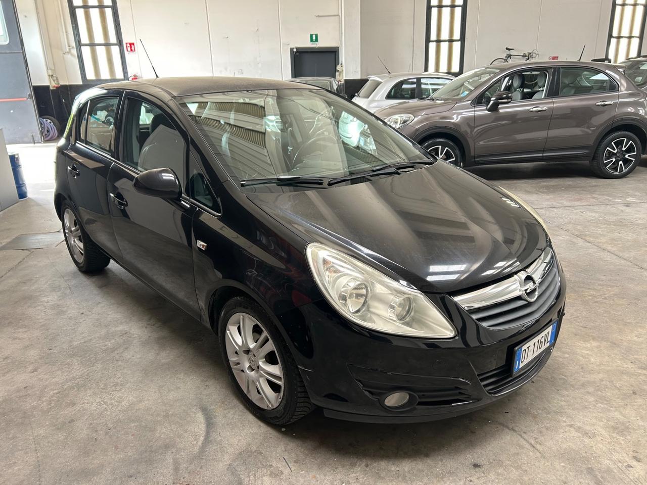 Opel Corsa Enjoy 1.2 benzina 80cv neopatentati