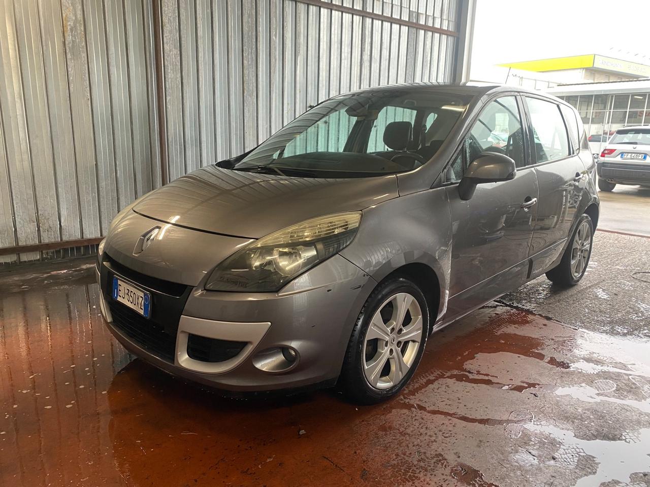 Renault Scenic XMOD 1.5 dCi 110CV Dynamique