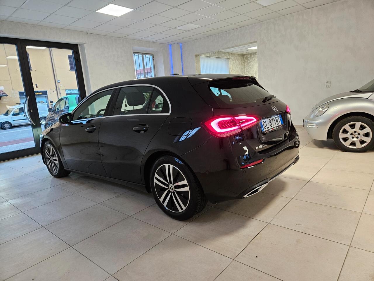 Mercedes-benz A 180 A 180 d Automatic Sport