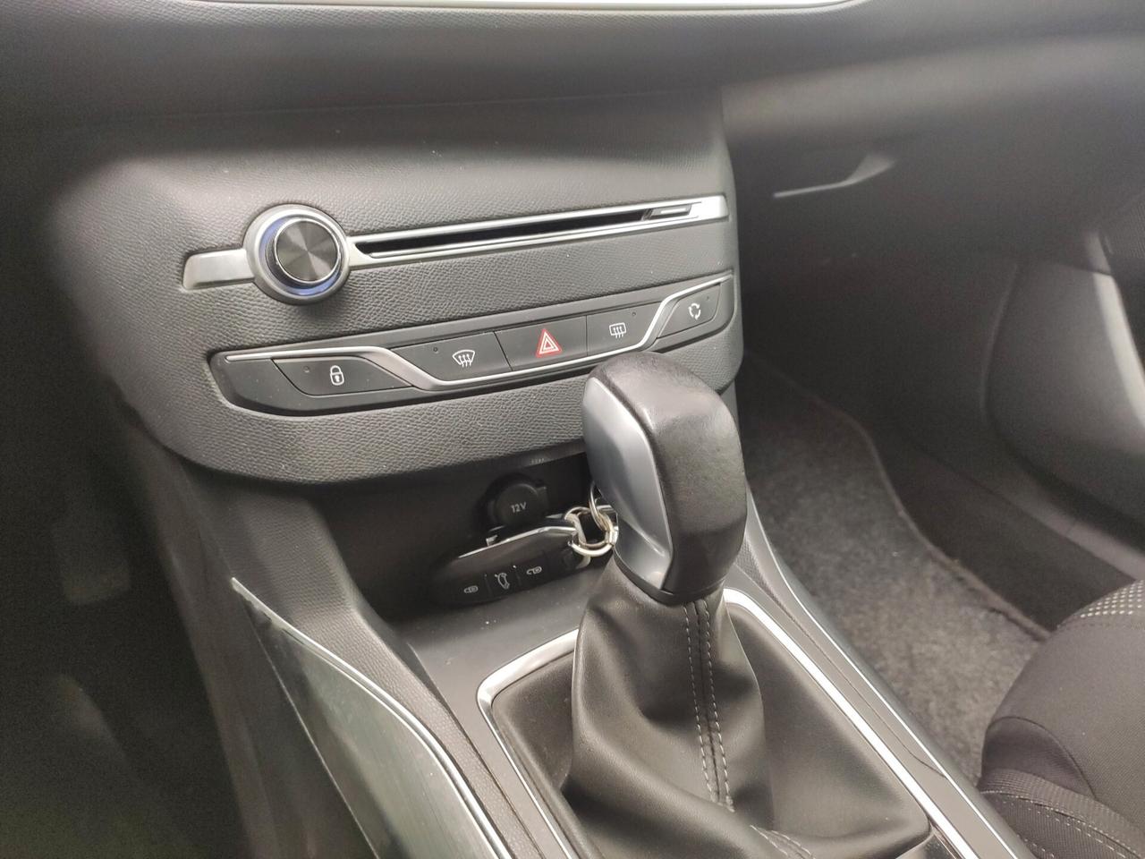 Peugeot 308 BlueHDi 150 S&S SW Allure