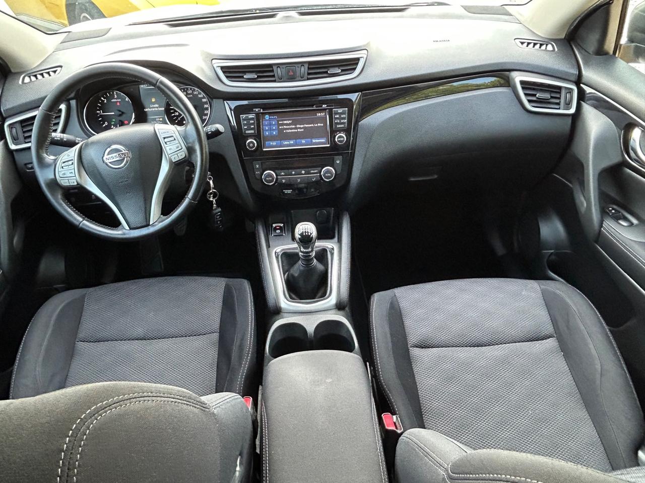 Nissan Qashqai 1.5 dCi N-Vision neopatentati permute