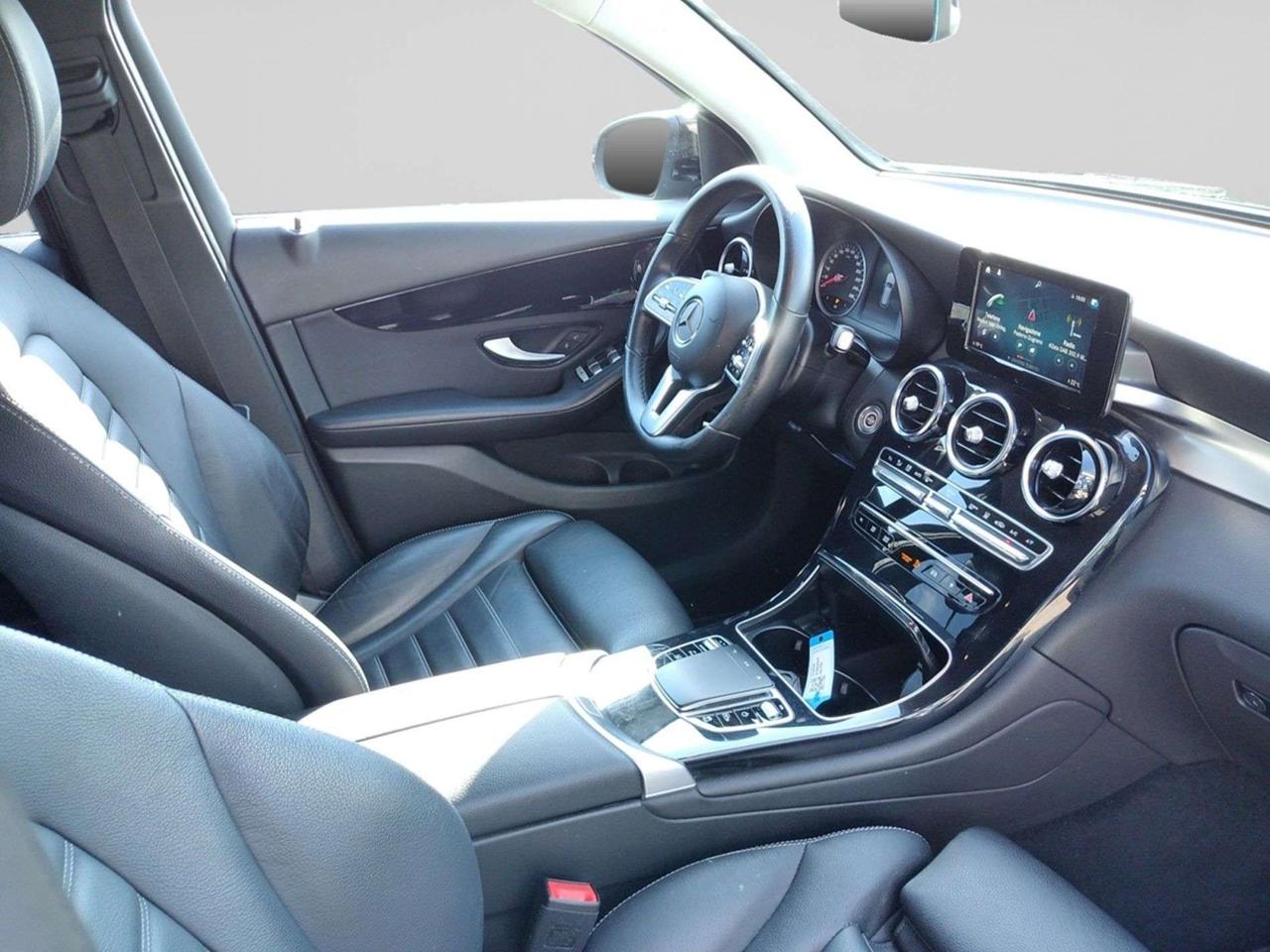 Mercedes-Benz GLC 300 MERCEDES GLC 300 e 4Matic Plug-in hybrid Business