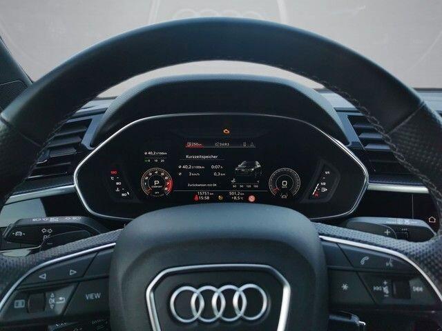 Audi Q3 35TFSI