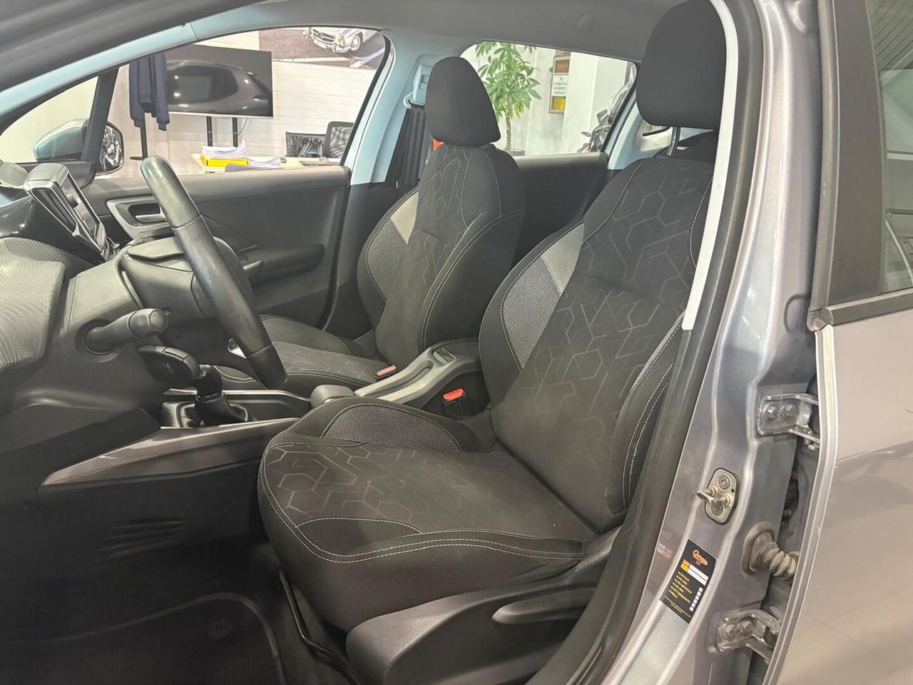 Peugeot 2008 1.6 bluehdi Allure 100cv my16